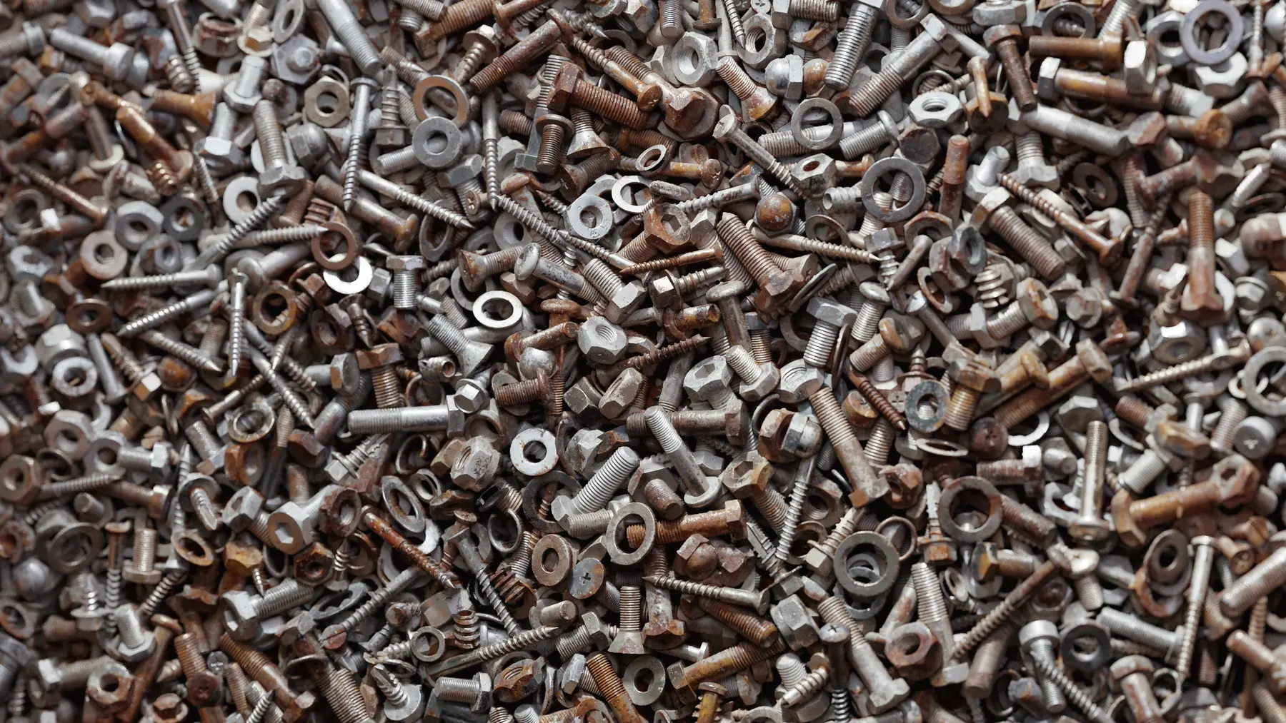 Close-up of procedural fastener and oxidation variants