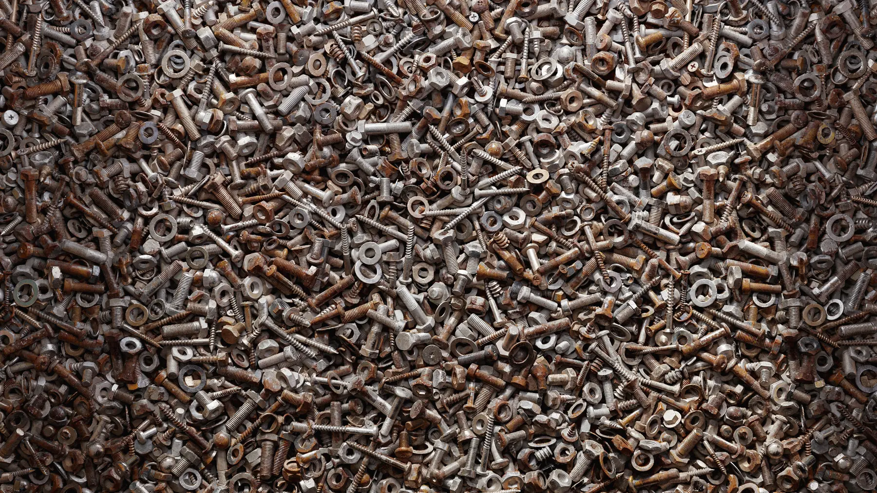 Procedural screws and bolts with metal and oxidation variation